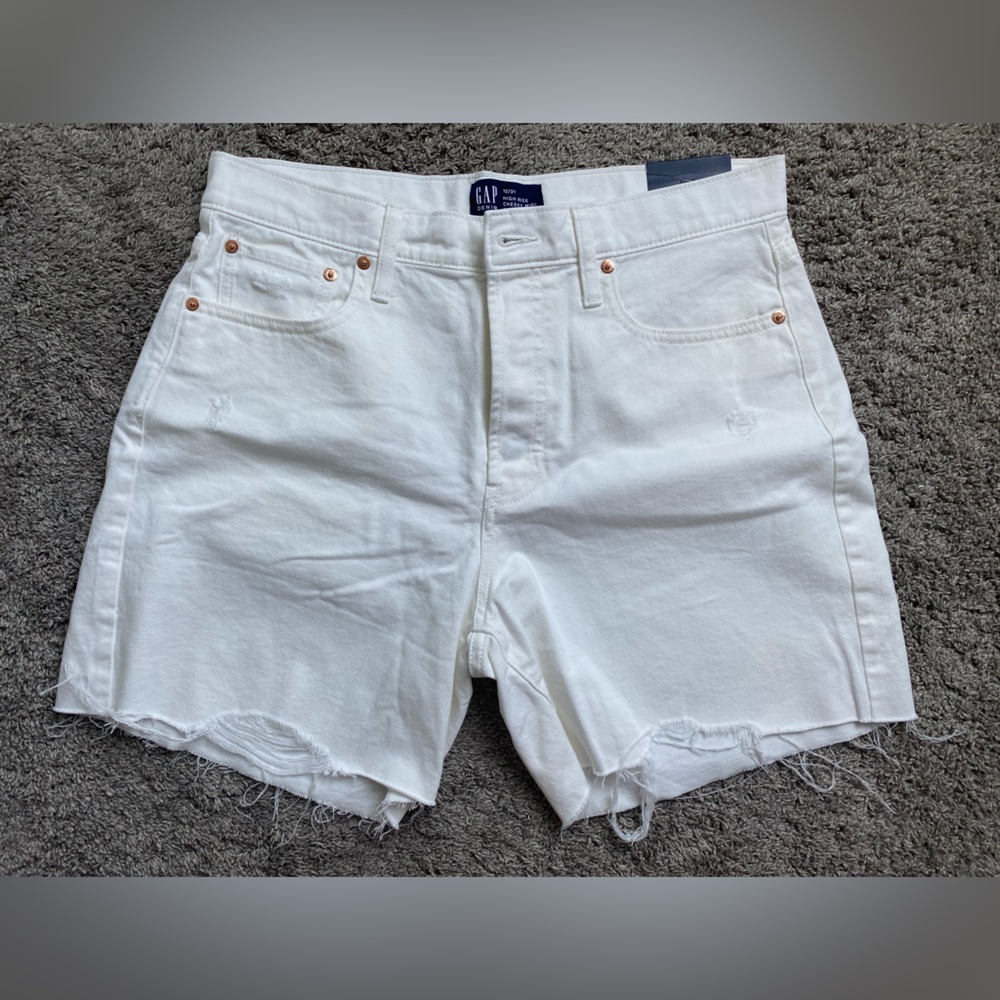 Gap. High rise cheeky MIDI short